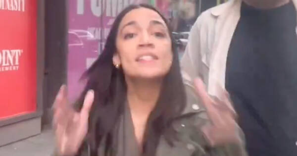 BONUS VIDEO: AOC Gets Brutally Heckled in NYC‚ Screams ‘It’s F*CKED UP‚ Man!’